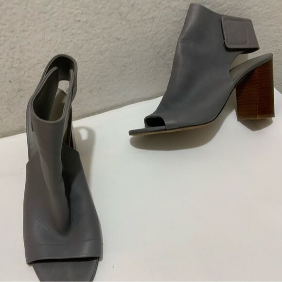 Vince ‘Faye’ Open Toe Gray Bootie size 6.5 - Picture 11 of 11